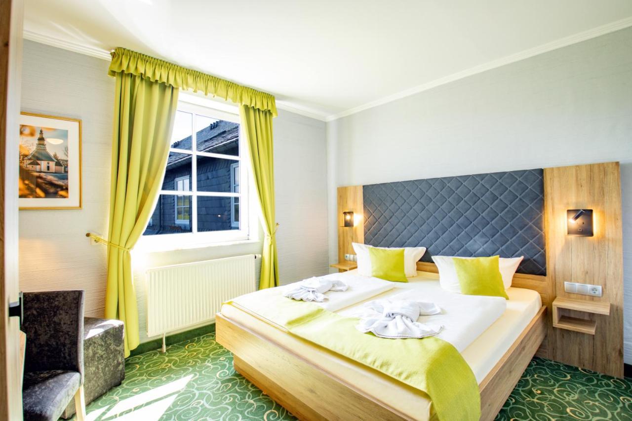 Panorama Berghotel Wettiner Hoehe Зайфен Екстериор снимка