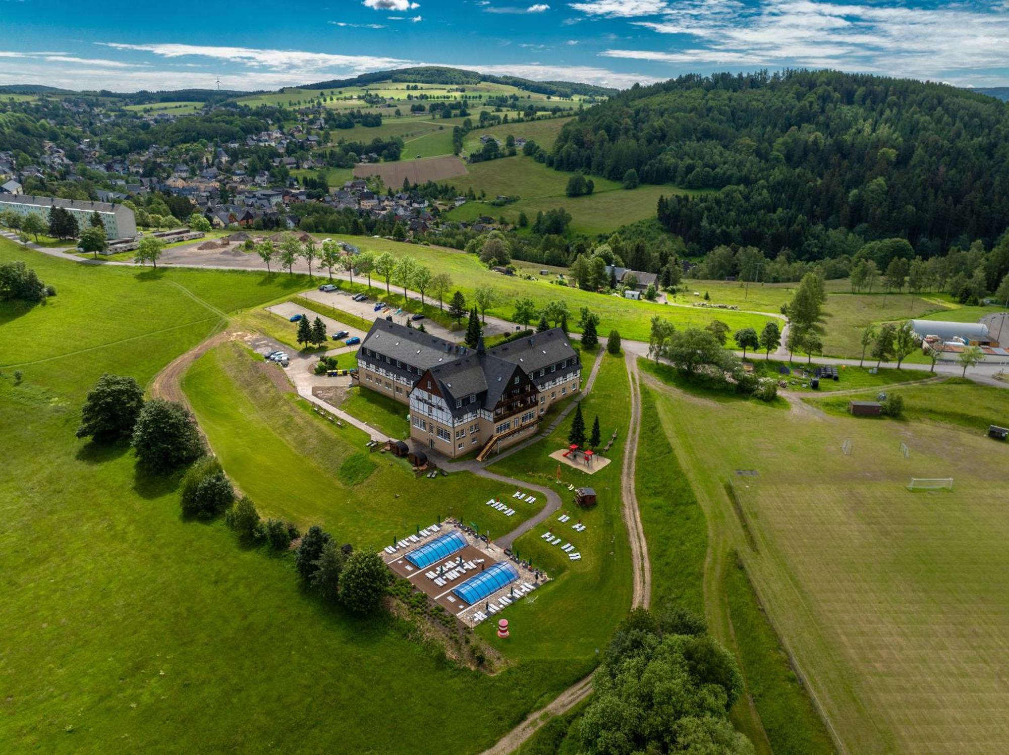 Panorama Berghotel Wettiner Hoehe Зайфен Екстериор снимка