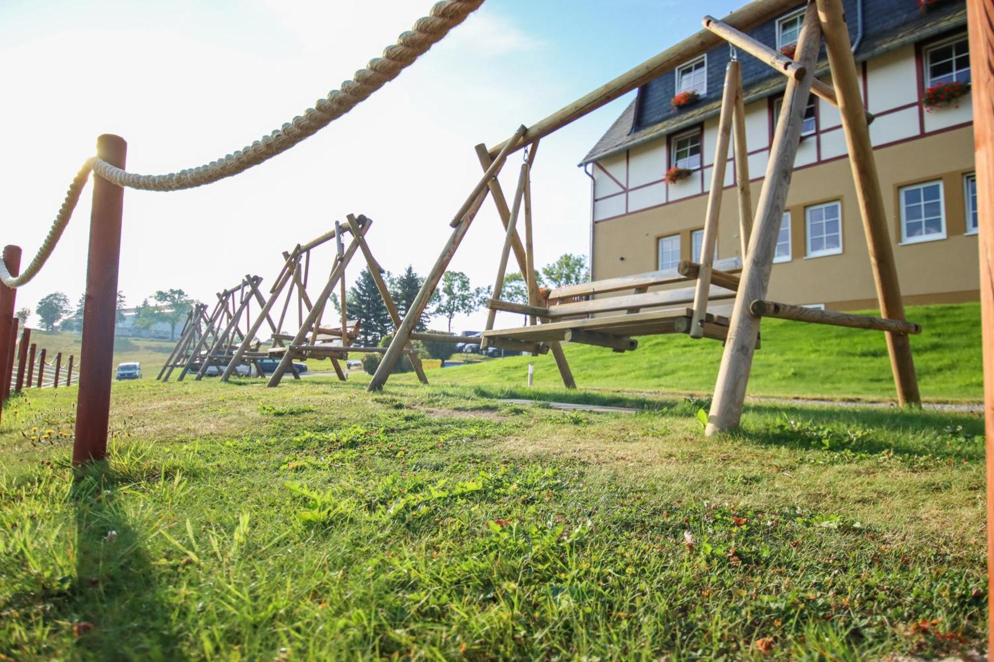 Panorama Berghotel Wettiner Hoehe Зайфен Екстериор снимка